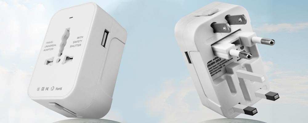 Adaptador Universal de Tomada de Viagem 4 em 1 com fichas da Austr&aacute;lia, Europa, EUA e Reino Unido Branco