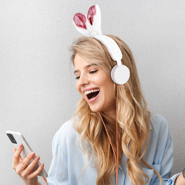 Casque Fantaisie Oreille De Lapin Avec Fourrure Blanche 23 UN DESIGN ORIGINAL ET KAWAI