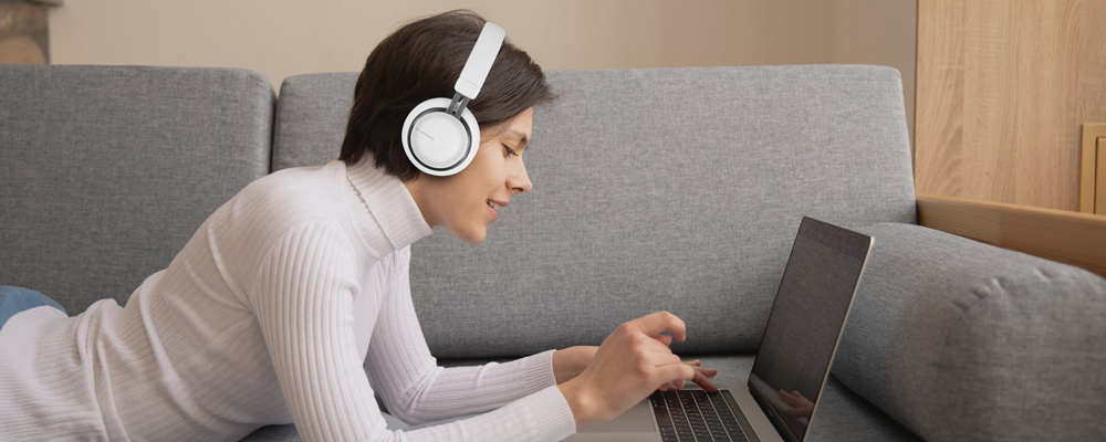 Casque Bluetooth Sans Fil Supra-auriculaire Avec Micro & Appels Mains Libres, BE10 - Blanc 27 Microphone intégré pour vos appels mains libres